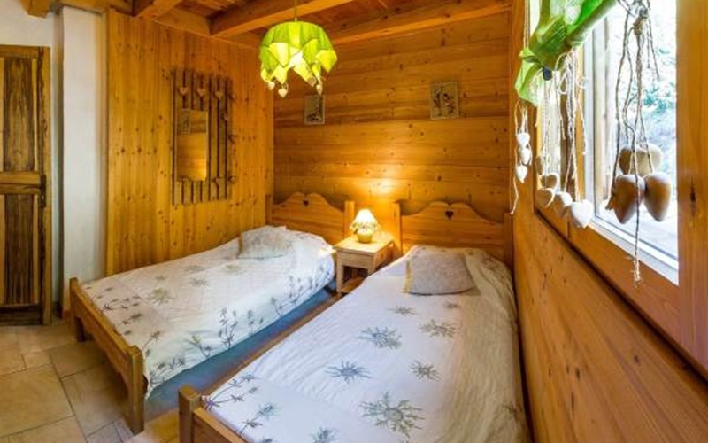 LES CHALETS SHANGRILA Location LES CHALETS SHANGRILA à ST MICHEL DE CHAILLOL