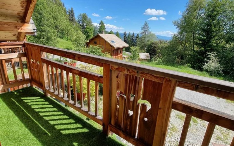 LES CHALETS SHANGRILA Location LES CHALETS SHANGRILA à ST MICHEL DE CHAILLOL