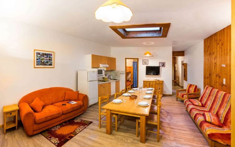 LA LOUZIERE Location LA LOUZIERE à ST MICHEL DE CHAILLOL