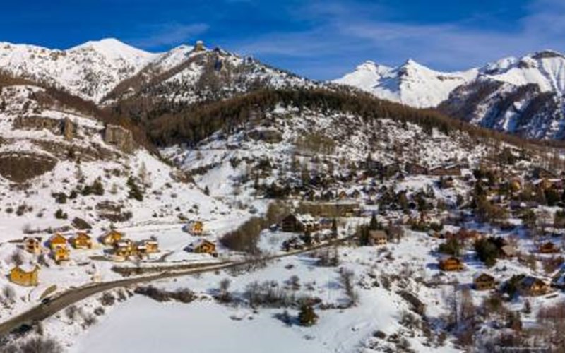 ANCOLIE Location ANCOLIE à ST MICHEL DE CHAILLOL