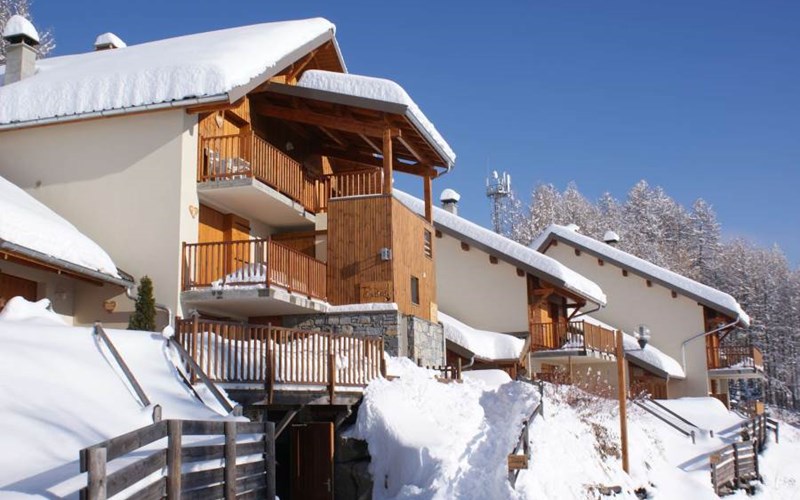 LES CHALETS DU TOUROND Location LES CHALETS DU TOUROND à ST MICHEL DE CHAILLOL