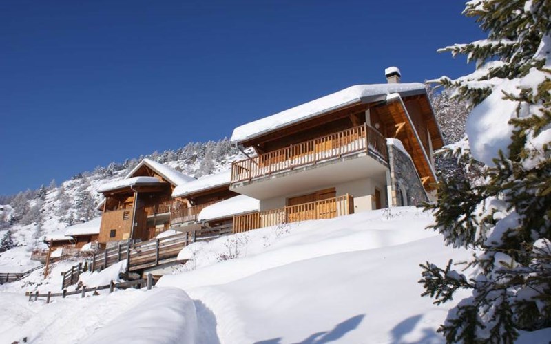 LES CHALETS DU TOUROND Location LES CHALETS DU TOUROND à ST MICHEL DE CHAILLOL