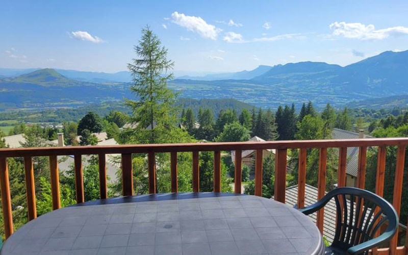 LES CHALETS DU TOUROND Location LES CHALETS DU TOUROND à ST MICHEL DE CHAILLOL