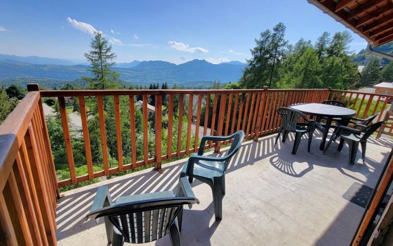 LES CHALETS DU TOUROND Location LES CHALETS DU TOUROND à ST MICHEL DE CHAILLOL