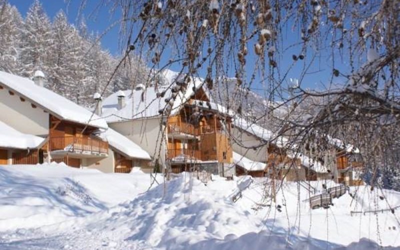 LES CHALETS DU TOUROND Location LES CHALETS DU TOUROND à ST MICHEL DE CHAILLOL