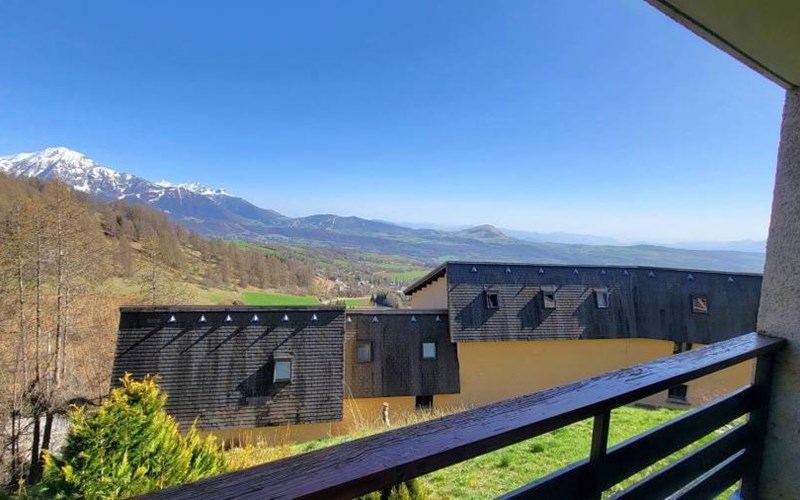 CHARDONS BLEUS Location CHARDONS BLEUS à ST MICHEL DE CHAILLOL