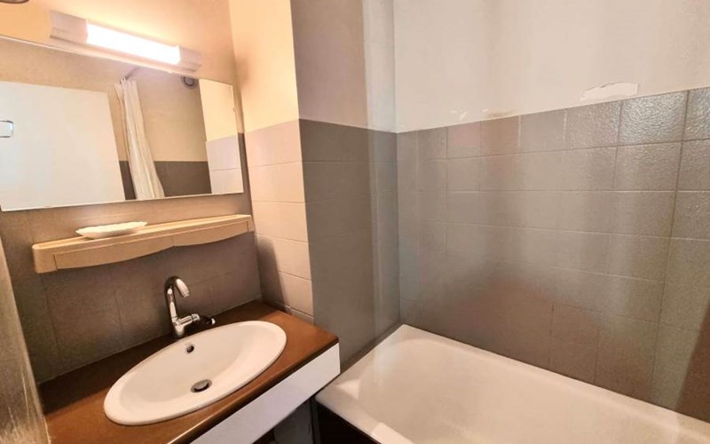 CHARDONS BLEUS Location CHARDONS BLEUS à ST MICHEL DE CHAILLOL