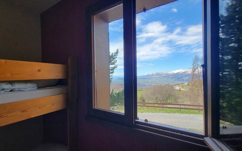 LOU RIOU Location LOU RIOU à ST MICHEL DE CHAILLOL