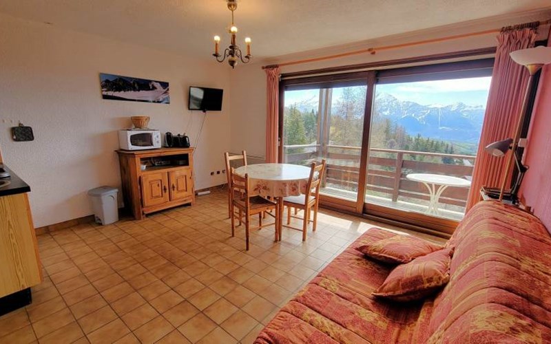 LOU RIOU Location LOU RIOU à ST MICHEL DE CHAILLOL