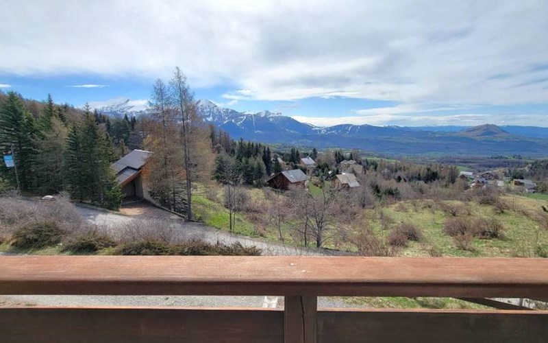 LOU RIOU Location LOU RIOU à ST MICHEL DE CHAILLOL