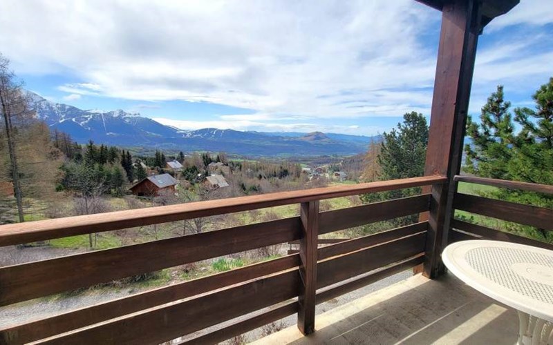 LOU RIOU Location LOU RIOU à ST MICHEL DE CHAILLOL