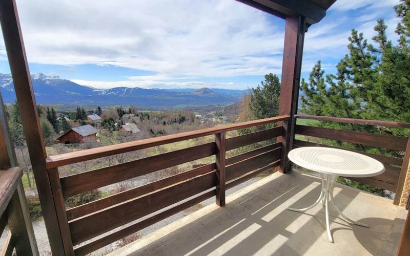 LOU RIOU Location LOU RIOU à ST MICHEL DE CHAILLOL