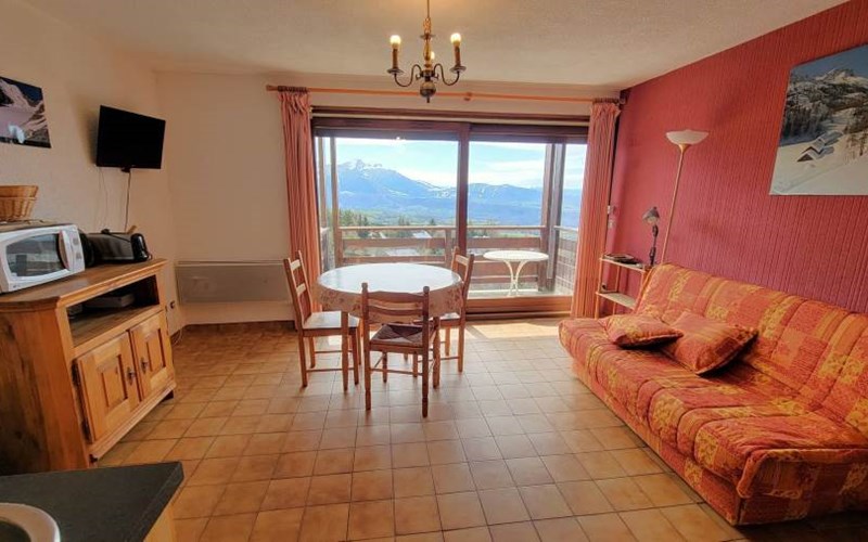 LOU RIOU Location LOU RIOU à ST MICHEL DE CHAILLOL