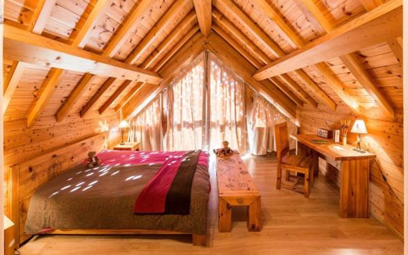 LES CHALETS SHANGRILA Location LES CHALETS SHANGRILA à ST MICHEL DE CHAILLOL