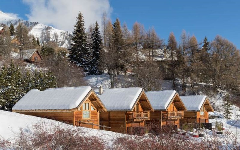 LES CHALETS SHANGRILA Location LES CHALETS SHANGRILA à ST MICHEL DE CHAILLOL