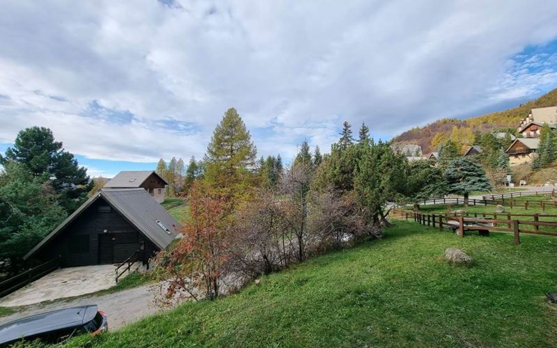 BOIS GENTIL Location BOIS GENTIL à ST MICHEL DE CHAILLOL