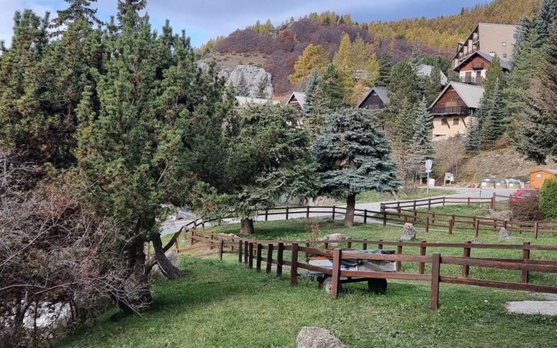 BOIS GENTIL Location BOIS GENTIL à ST MICHEL DE CHAILLOL