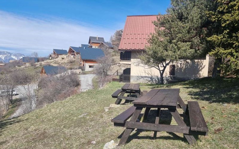 LOU CAÏRE Location LOU CAÏRE à ST MICHEL DE CHAILLOL