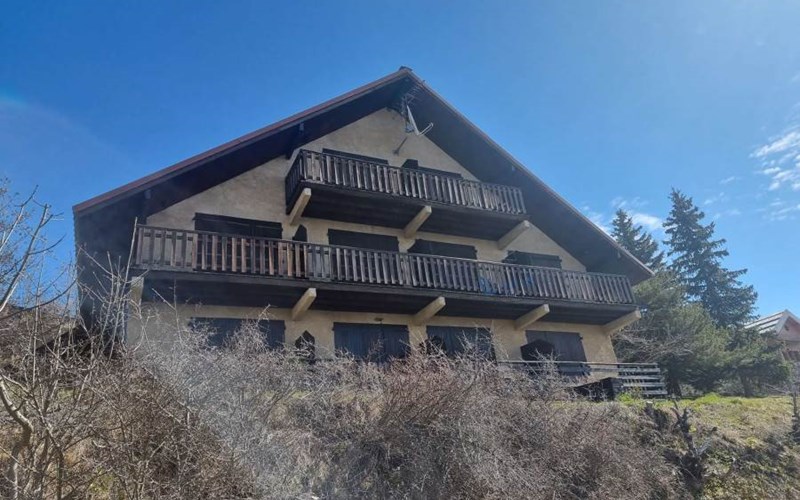 LOU CAÏRE Location LOU CAÏRE à ST MICHEL DE CHAILLOL