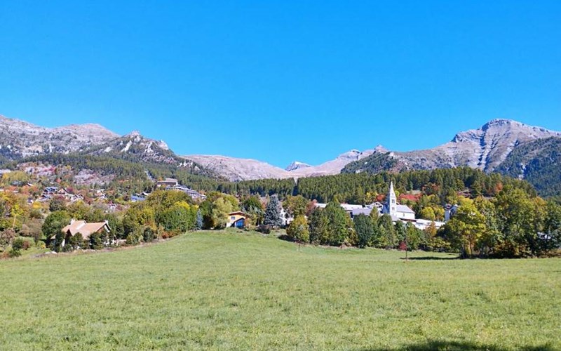 LOU CAÏRE Location LOU CAÏRE à ST MICHEL DE CHAILLOL