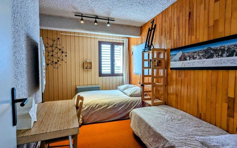 COLCHIQUES Location COLCHIQUES à ST MICHEL DE CHAILLOL