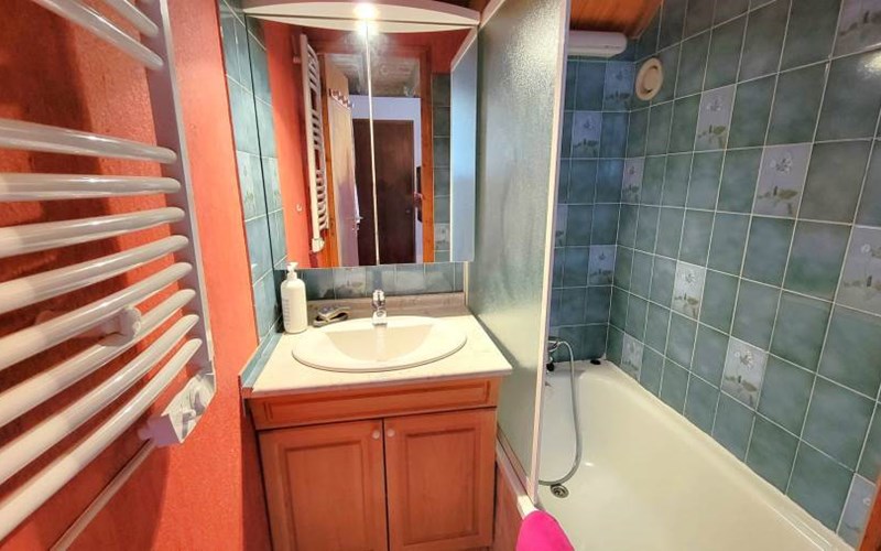 LOU CAÏRE Location LOU CAÏRE à ST MICHEL DE CHAILLOL