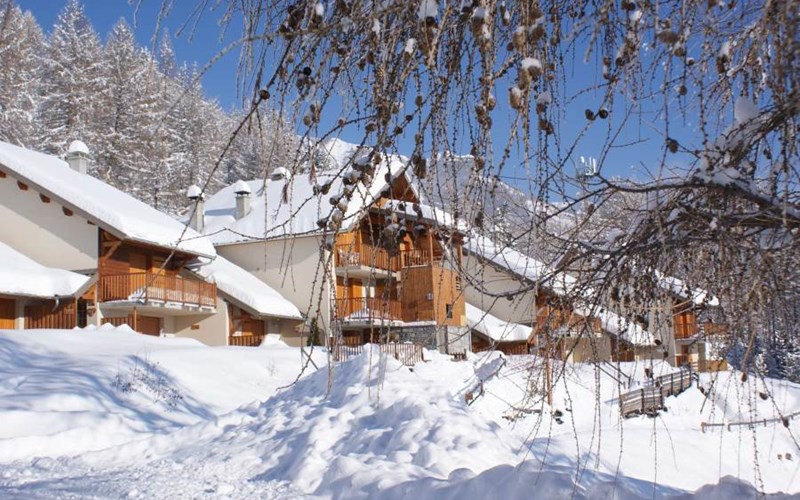 LES CHALETS DU TOUROND Location LES CHALETS DU TOUROND à ST MICHEL DE CHAILLOL
