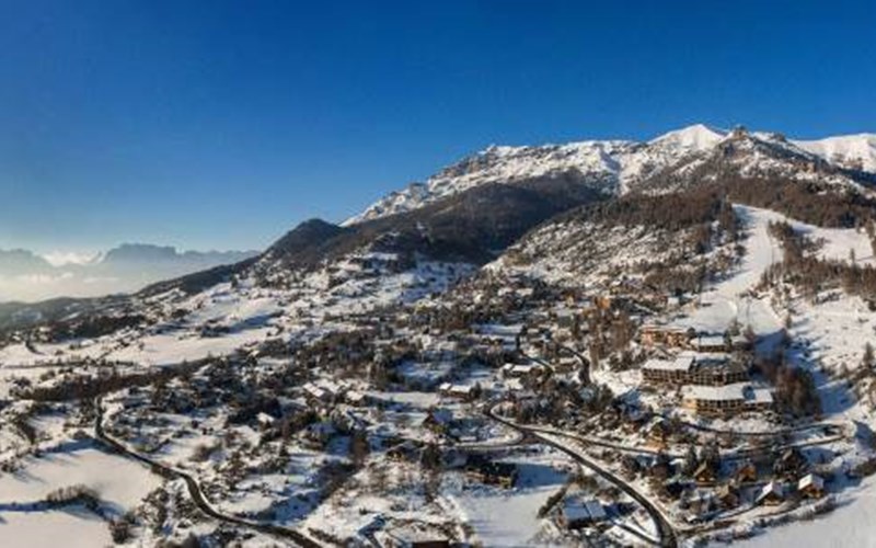 LES CHALETS DU TOUROND Location LES CHALETS DU TOUROND à ST MICHEL DE CHAILLOL