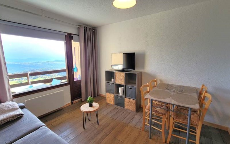 CHARDONS BLEUS Location CHARDONS BLEUS à ST MICHEL DE CHAILLOL