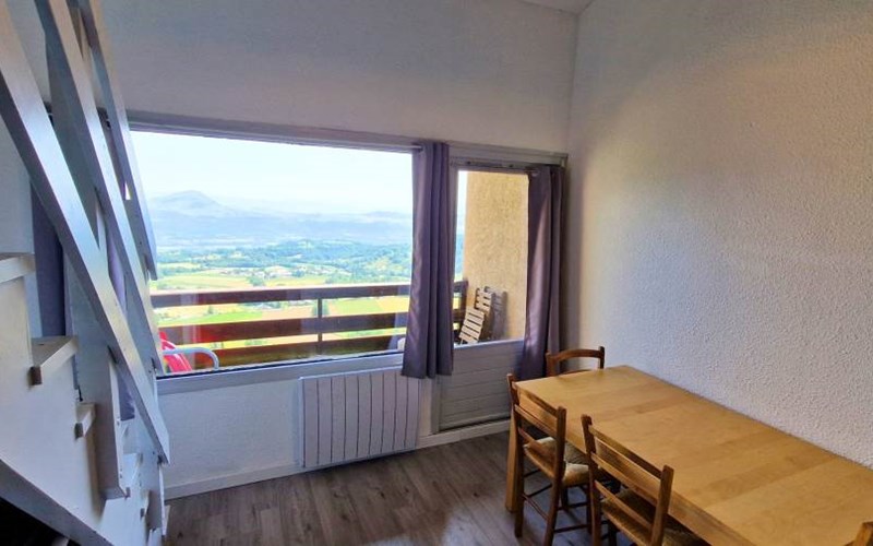 CHARDONS BLEUS Location CHARDONS BLEUS à ST MICHEL DE CHAILLOL