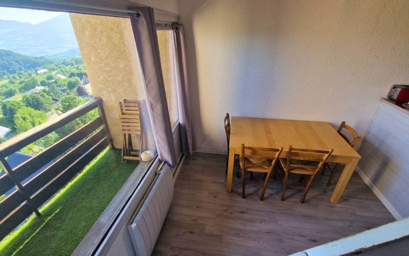 CHARDONS BLEUS Location CHARDONS BLEUS à ST MICHEL DE CHAILLOL