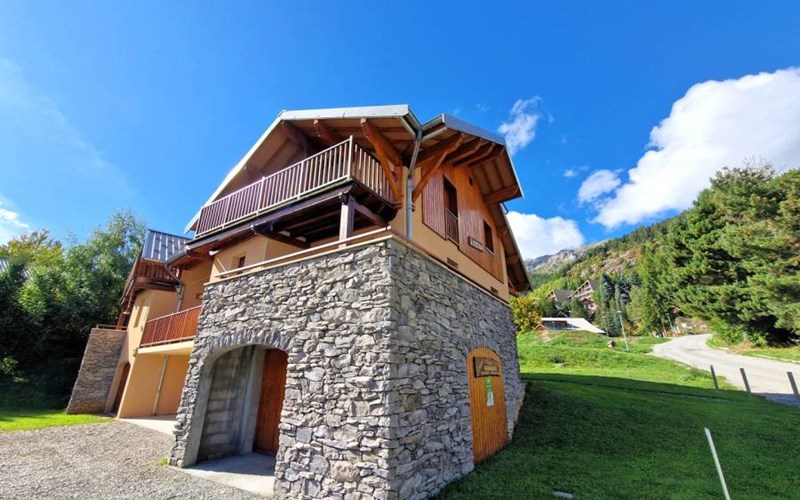 L'OMEGA Location L'OMEGA à ST MICHEL DE CHAILLOL