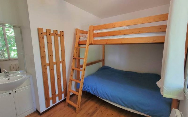 LE CEVENOL Location LE CEVENOL à ST MICHEL DE CHAILLOL