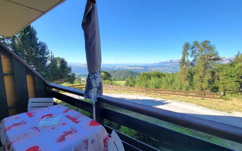 LOU RIOU Location LOU RIOU à ST MICHEL DE CHAILLOL