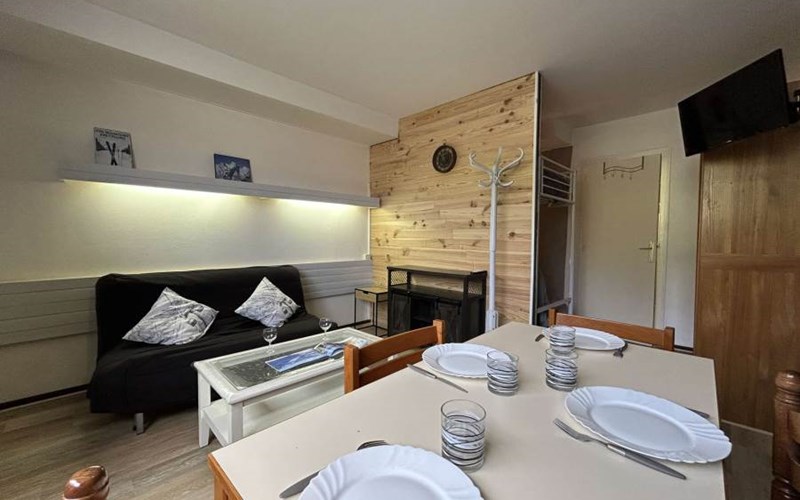 BOIS D'AUROUZE COSTEBELLE Location BOIS D'AUROUZE COSTEBELLE à SUPERDEVOLUY