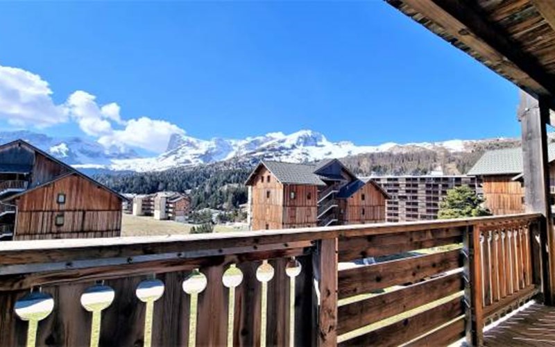 CHALETS SUPERD HELIANTHEME Location CHALETS SUPERD HELIANTHEME à SUPERDEVOLUY