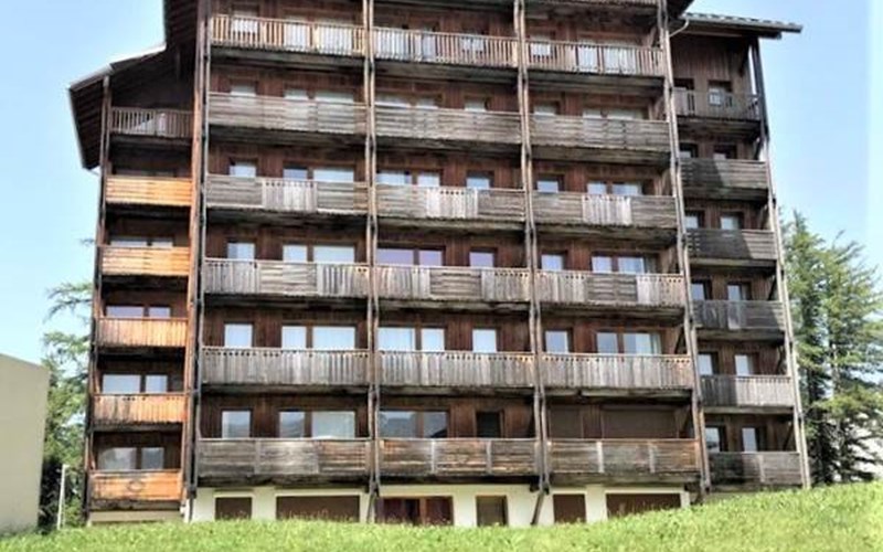 CHALETS SUPERD HELIANTHEME Location CHALETS SUPERD HELIANTHEME à SUPERDEVOLUY