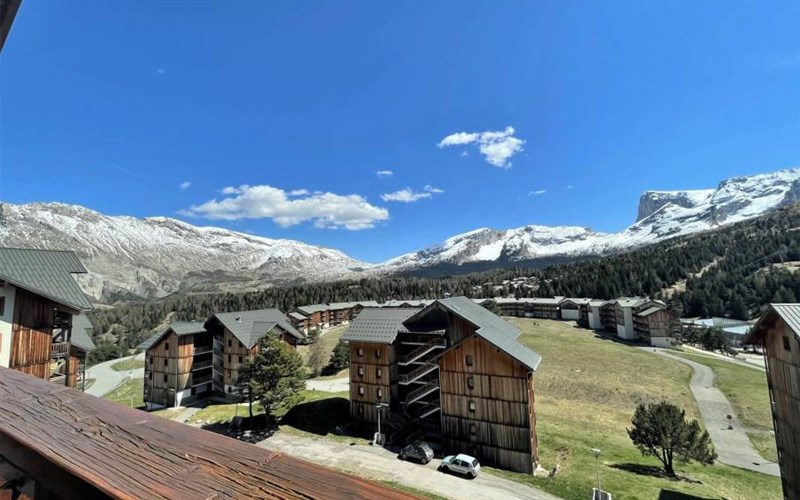 CHALETS SUPERD HELIANTHEME Location CHALETS SUPERD HELIANTHEME à SUPERDEVOLUY