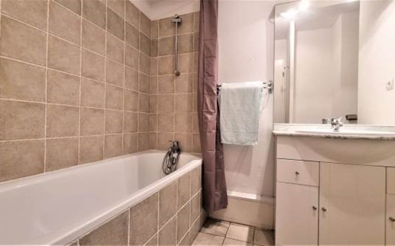 TOITS DU DEVOLUY C Location TOITS DU DEVOLUY C à SUPERDEVOLUY