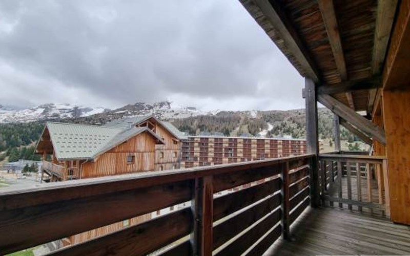 CHALETS SUPERD GENTIANE Location CHALETS SUPERD GENTIANE à SUPERDEVOLUY