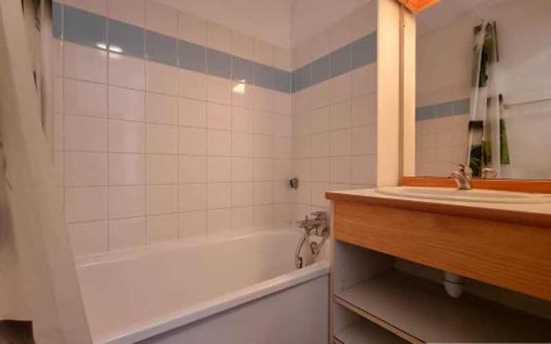 CHALETS SUPERD GENTIANE Location CHALETS SUPERD GENTIANE à SUPERDEVOLUY