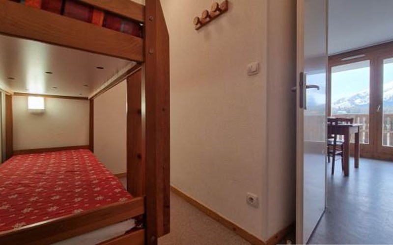 TOITS DU DEVOLUY D Location TOITS DU DEVOLUY D à SUPERDEVOLUY