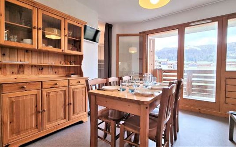 TOITS DU DEVOLUY F Location TOITS DU DEVOLUY F à SUPERDEVOLUY