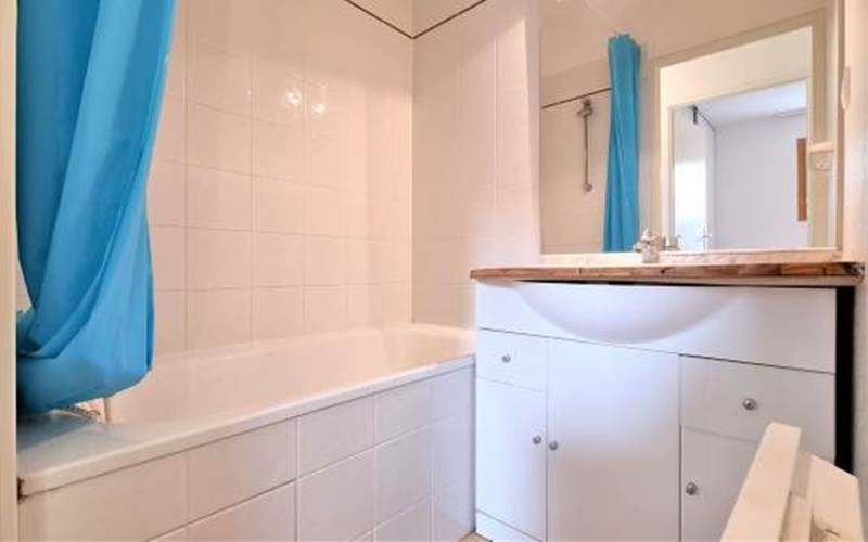 TOITS DU DEVOLUY F Location TOITS DU DEVOLUY F à SUPERDEVOLUY