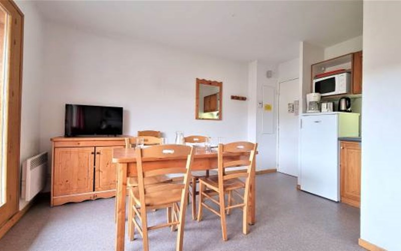 TOITS DU DEVOLUY F Location TOITS DU DEVOLUY F à SUPERDEVOLUY