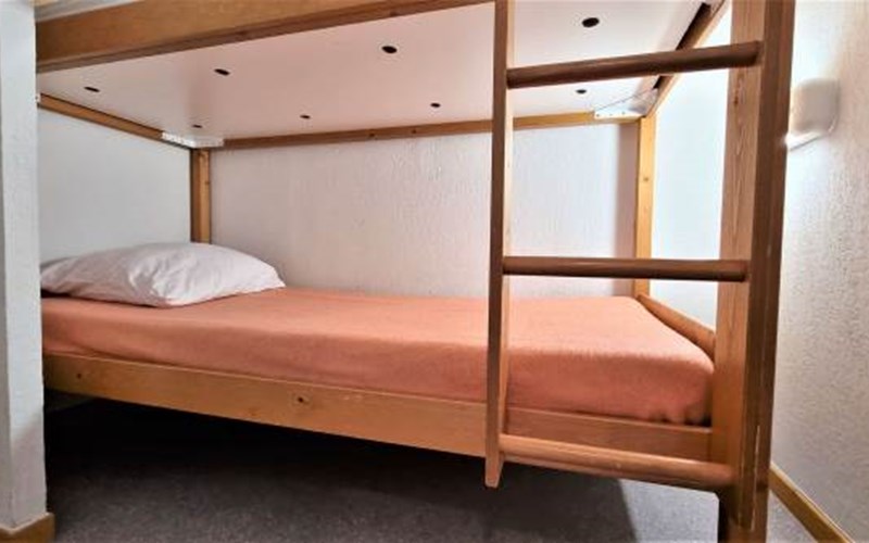 TOITS DU DEVOLUY F Location TOITS DU DEVOLUY F à SUPERDEVOLUY