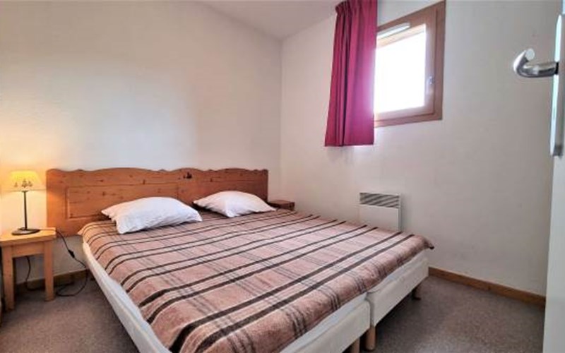 TOITS DU DEVOLUY F Location TOITS DU DEVOLUY F à SUPERDEVOLUY