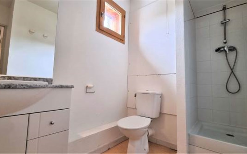 TOITS DU DEVOLUY F Location TOITS DU DEVOLUY F à SUPERDEVOLUY