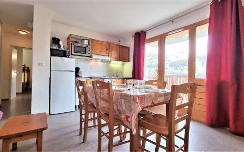 TOITS DU DEVOLUY F Location TOITS DU DEVOLUY F à SUPERDEVOLUY