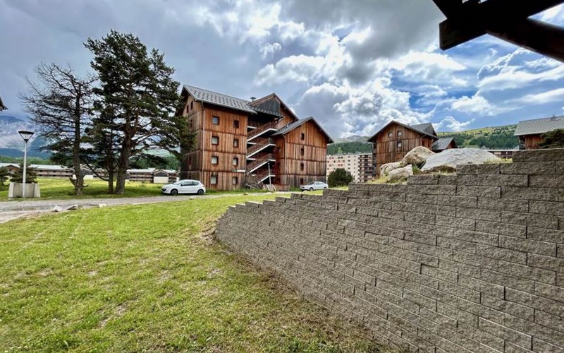 CHALETS SUPERD ANCOLIE Location CHALETS SUPERD ANCOLIE à SUPERDEVOLUY